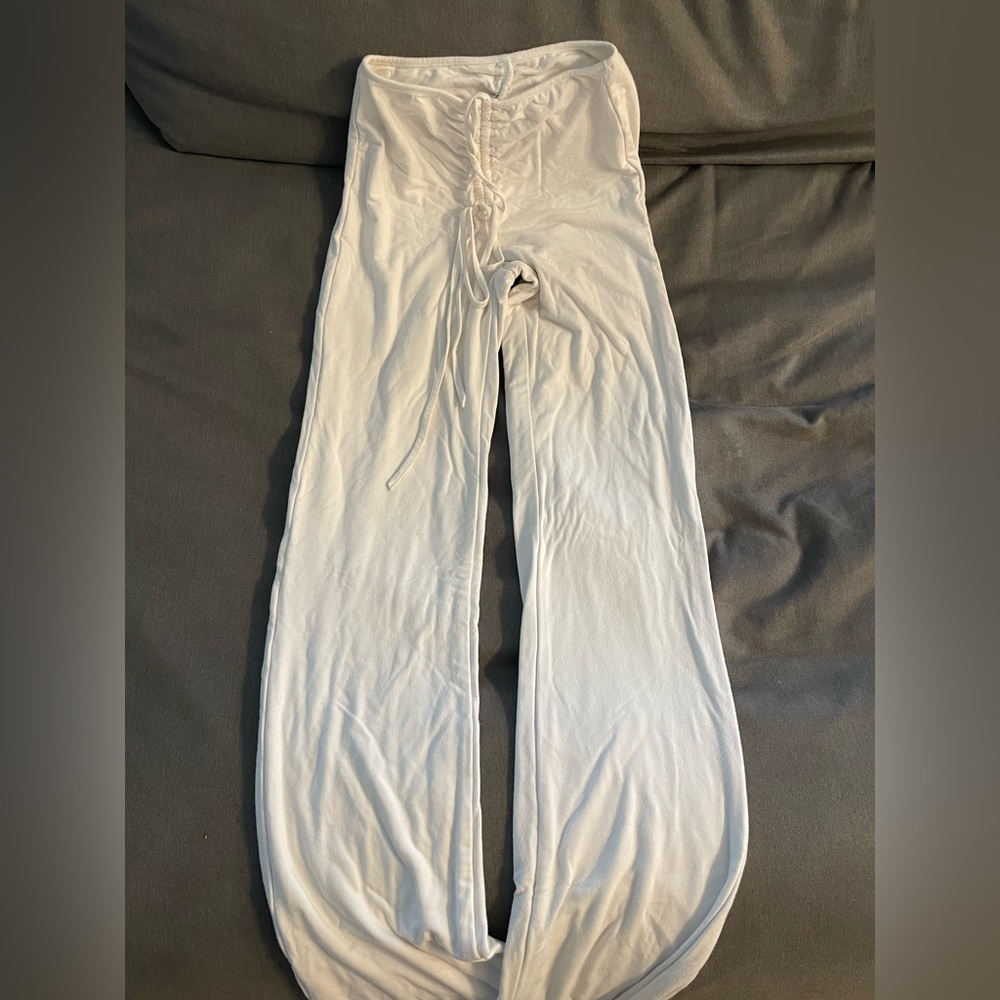 I am gia halo pants